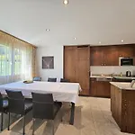 Apartman Aramis *